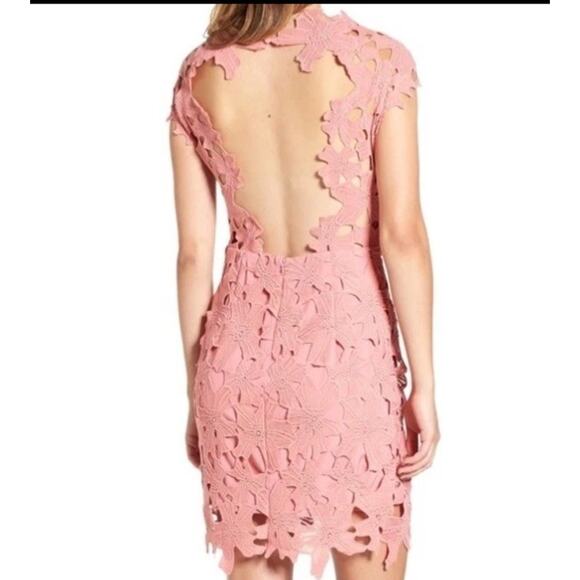 DUSTY PINK CROCHET OPEN BACK BODY-CON DRESS - Size L - Picture 1 of 7